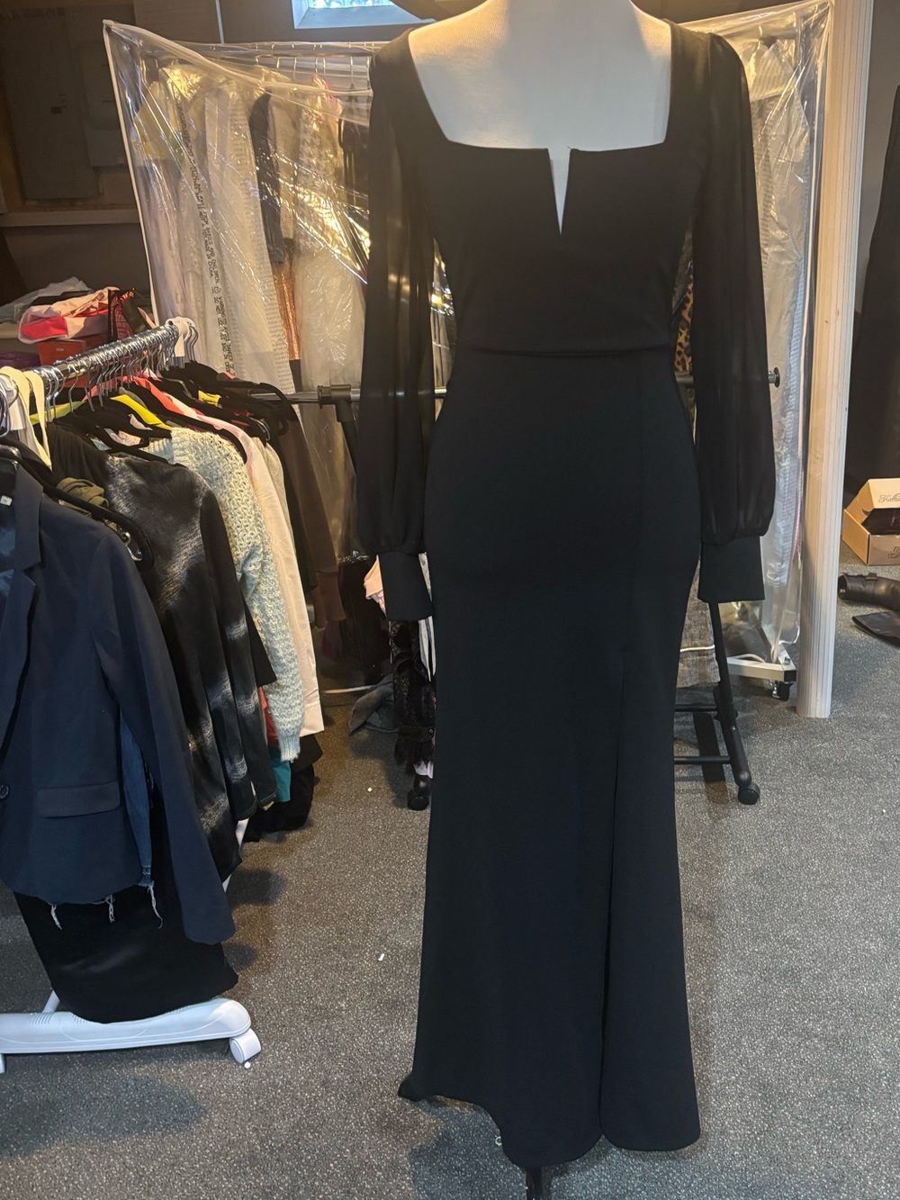 Windsor Black Long-Sleeve Square Notch Evening Gown